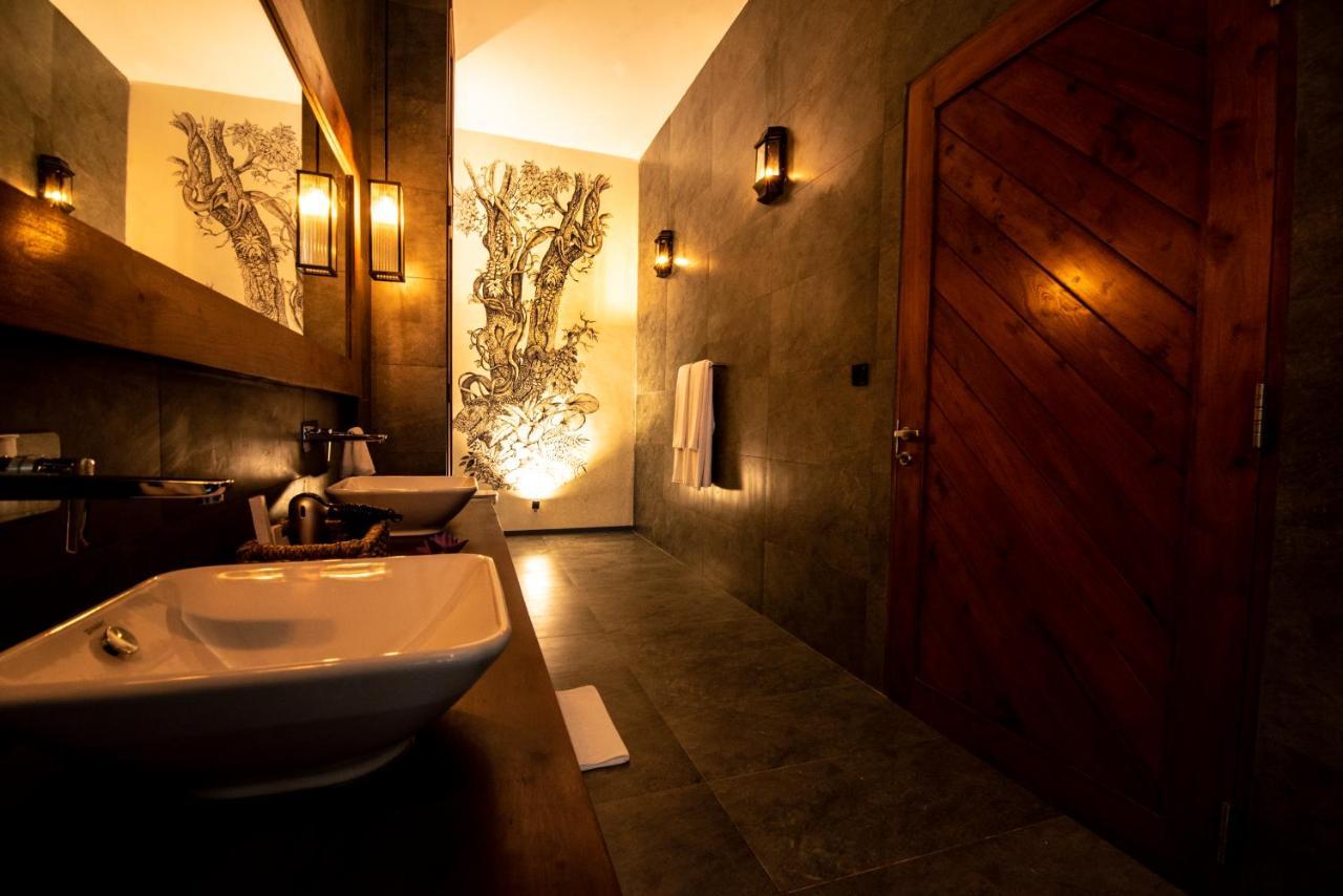 The Rockwall Boutique Hotel Bentota Bagian luar foto