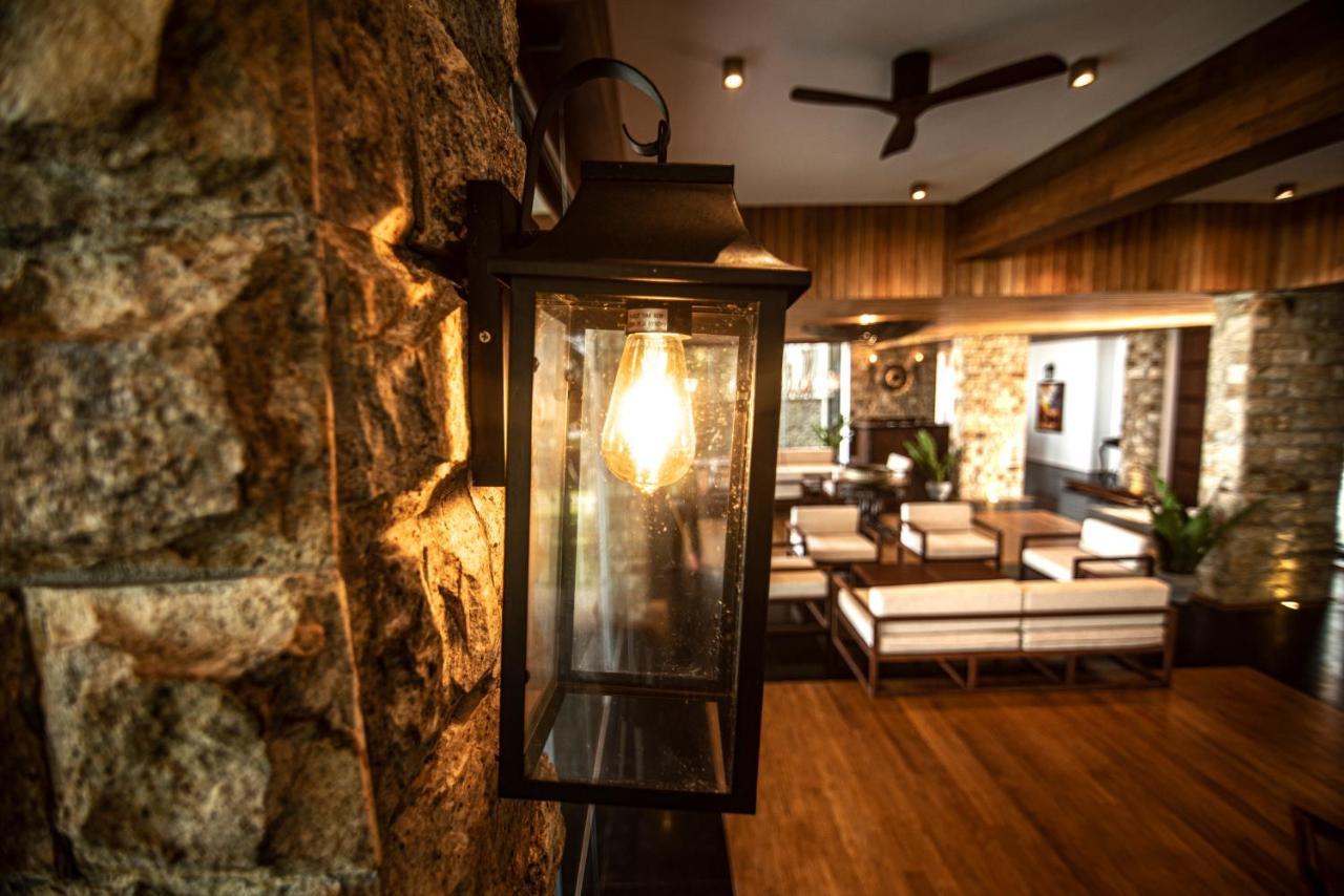 The Rockwall Boutique Hotel Bentota Bagian luar foto