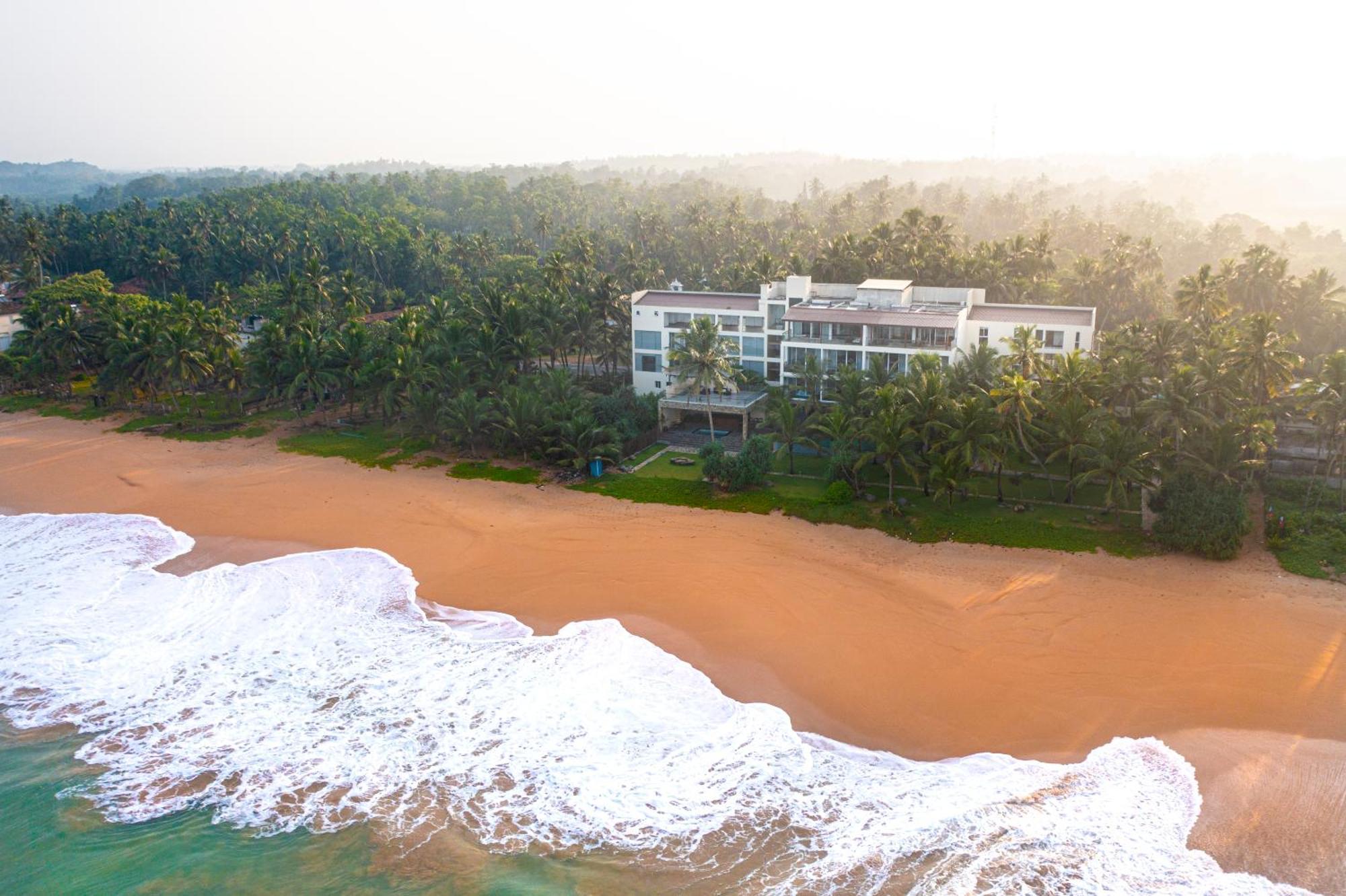 The Rockwall Boutique Hotel Bentota Bagian luar foto
